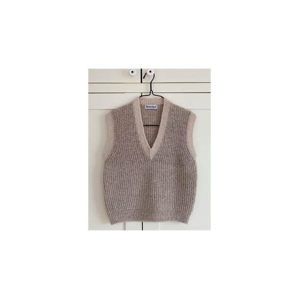 FRIDAY SLIPOVER V-NECK